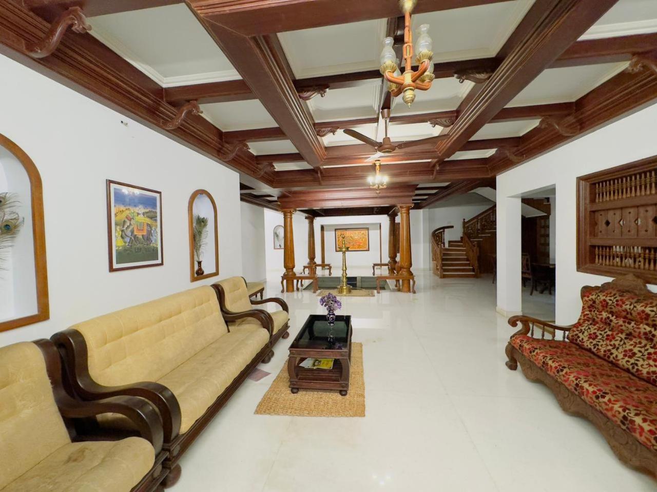 Dream Palace Alappuzha Exteriör bild